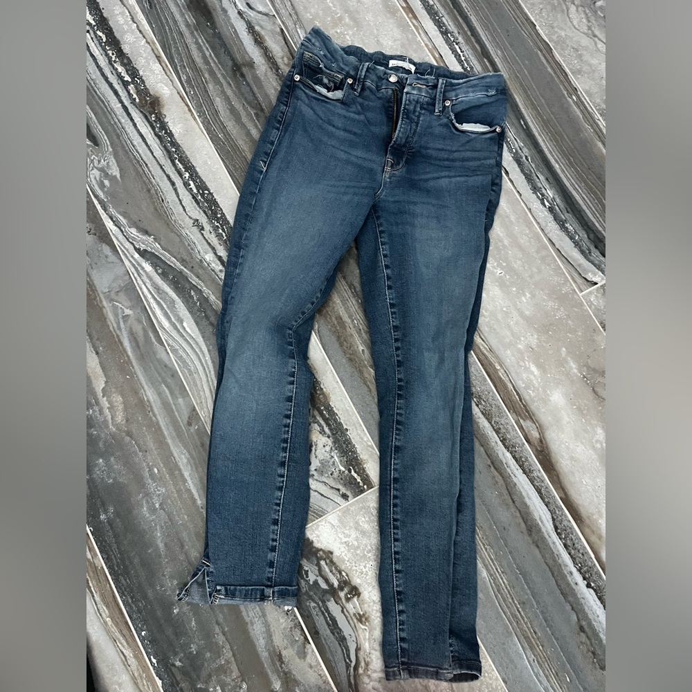 Good American capri jeans